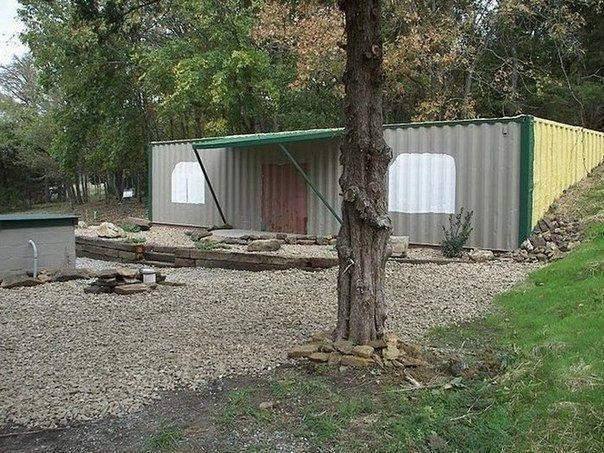 Дача из двух контейнеров.