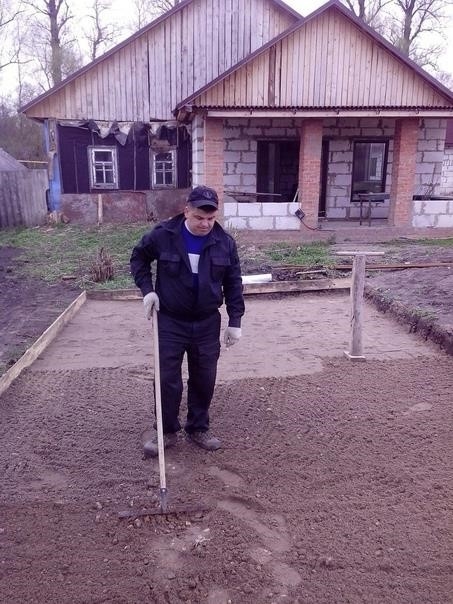 Сделали на даче вот такой бассейн с любимой женой